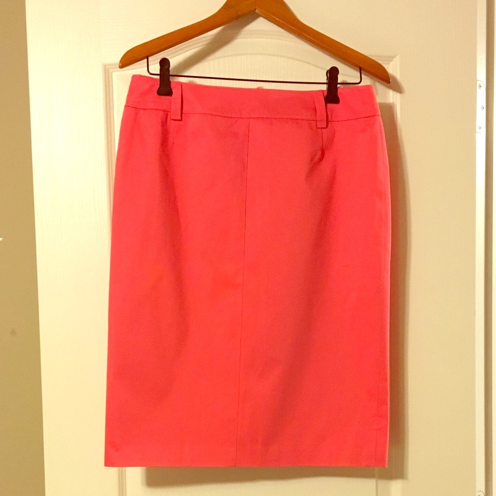Basler Colar Pencil Skirt-Size 38 / 8 US